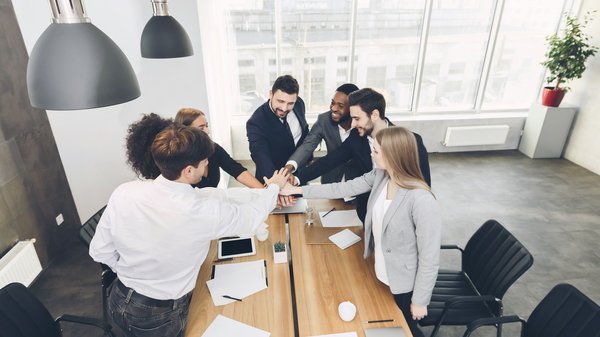 Team building à Angers : préparez bien votre budget