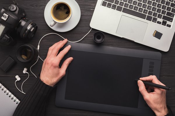 Graphiste à Grenoble : donnez vie à votre identité visuelle